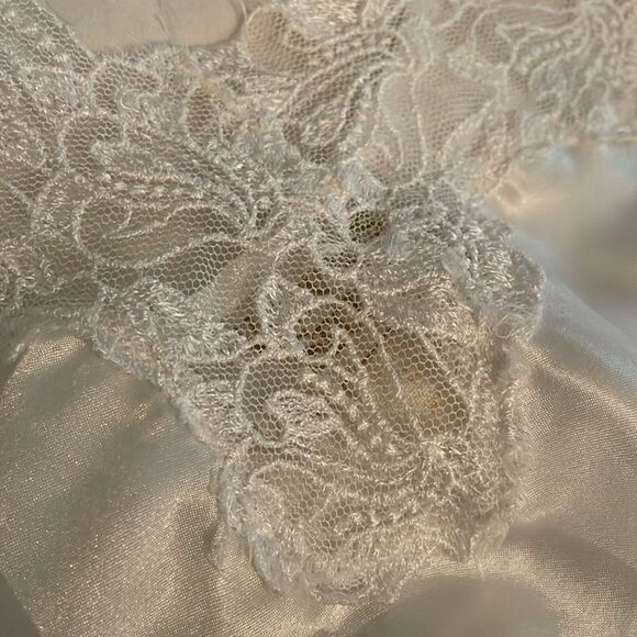 Victoria's Secret Vintage White Lace Teddy Bodysuit Womens Size Medium Lace USA - Picture 14 of 15